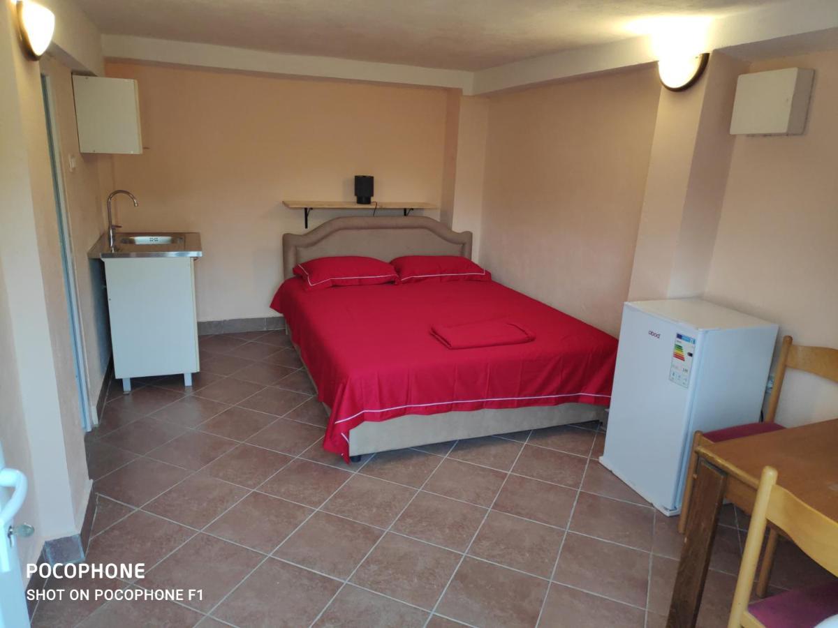 Apartman Pavle 2 Virpazar Eksteriør bilde